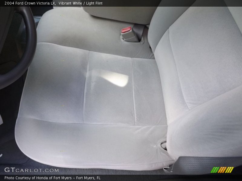 Vibrant White / Light Flint 2004 Ford Crown Victoria LX