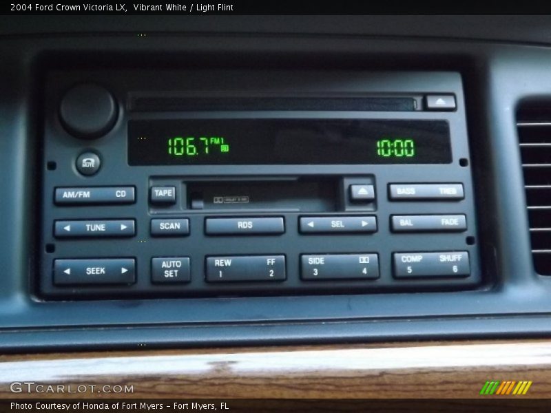 Audio System of 2004 Crown Victoria LX