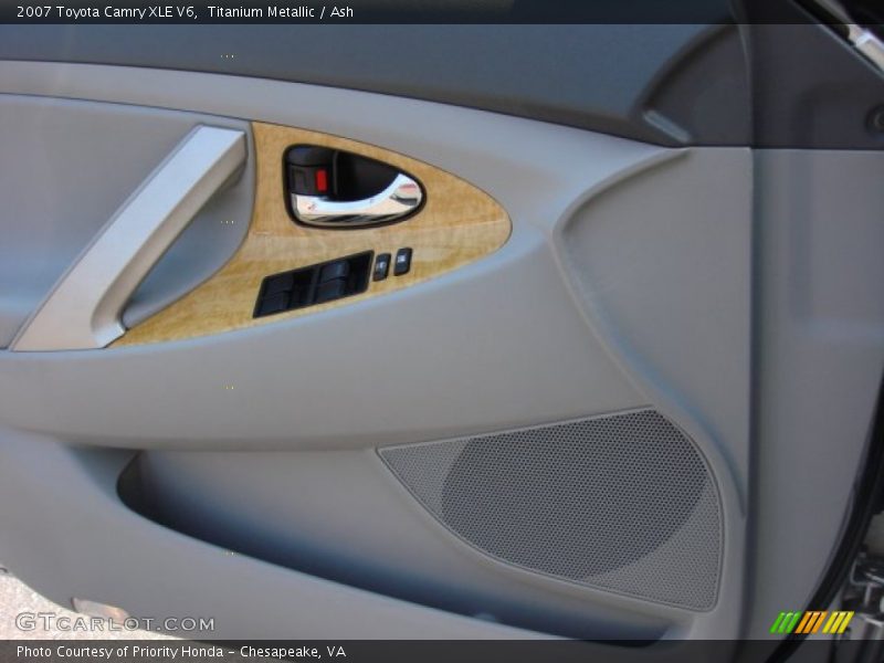 Titanium Metallic / Ash 2007 Toyota Camry XLE V6