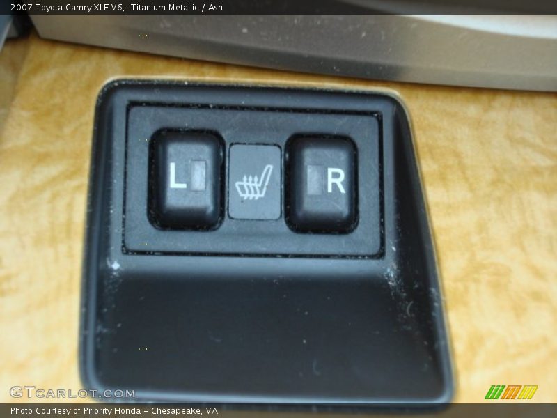Titanium Metallic / Ash 2007 Toyota Camry XLE V6