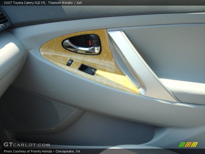 Titanium Metallic / Ash 2007 Toyota Camry XLE V6