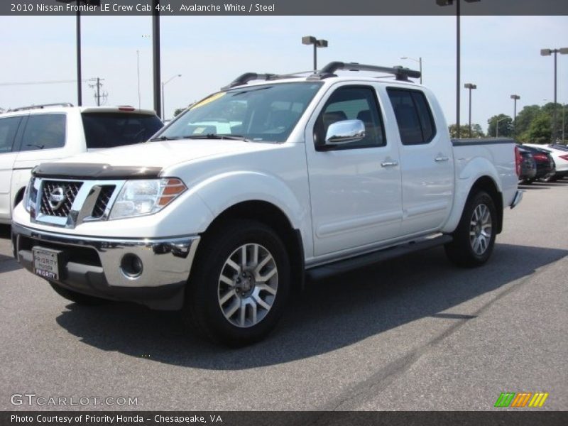 Avalanche White / Steel 2010 Nissan Frontier LE Crew Cab 4x4