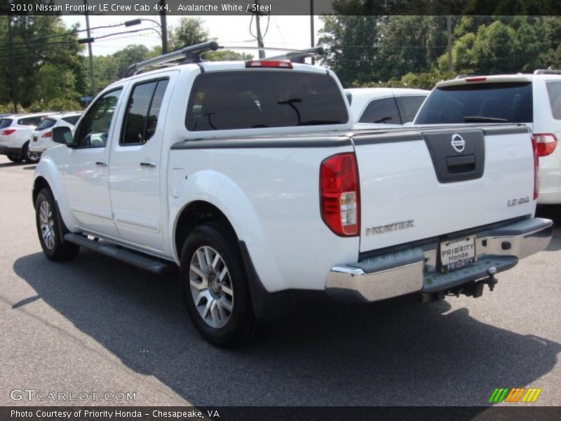 Avalanche White / Steel 2010 Nissan Frontier LE Crew Cab 4x4