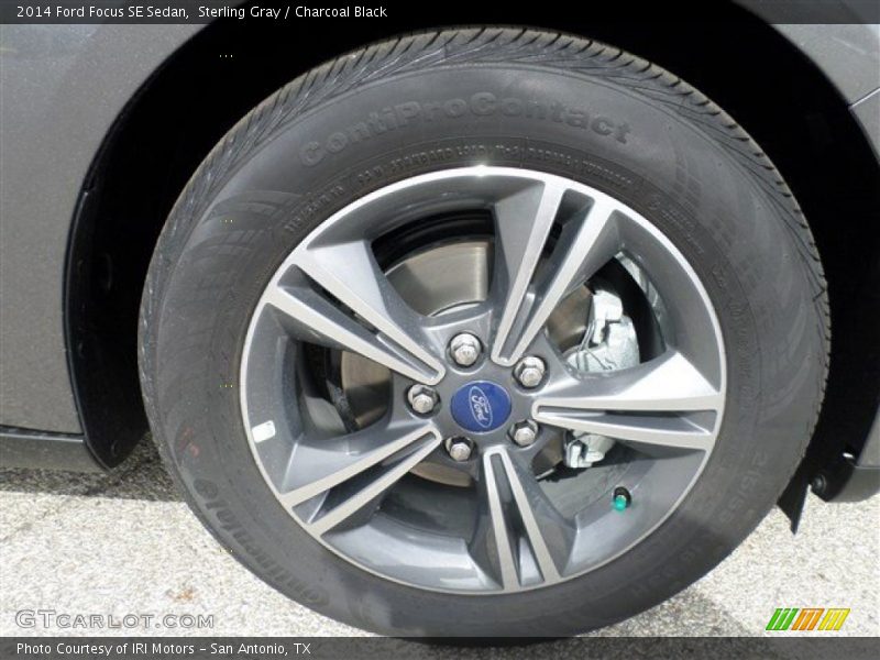 Sterling Gray / Charcoal Black 2014 Ford Focus SE Sedan