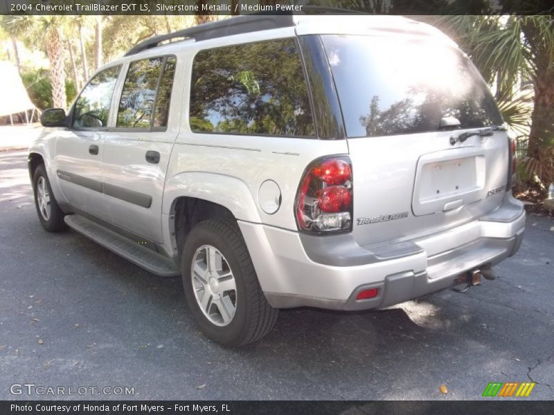 Silverstone Metallic / Medium Pewter 2004 Chevrolet TrailBlazer EXT LS