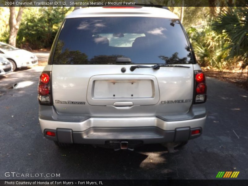 Silverstone Metallic / Medium Pewter 2004 Chevrolet TrailBlazer EXT LS