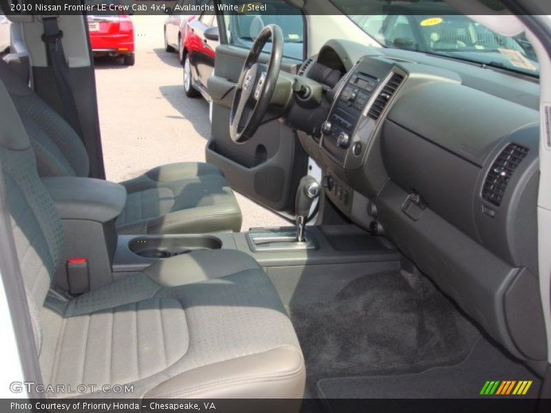 Avalanche White / Steel 2010 Nissan Frontier LE Crew Cab 4x4