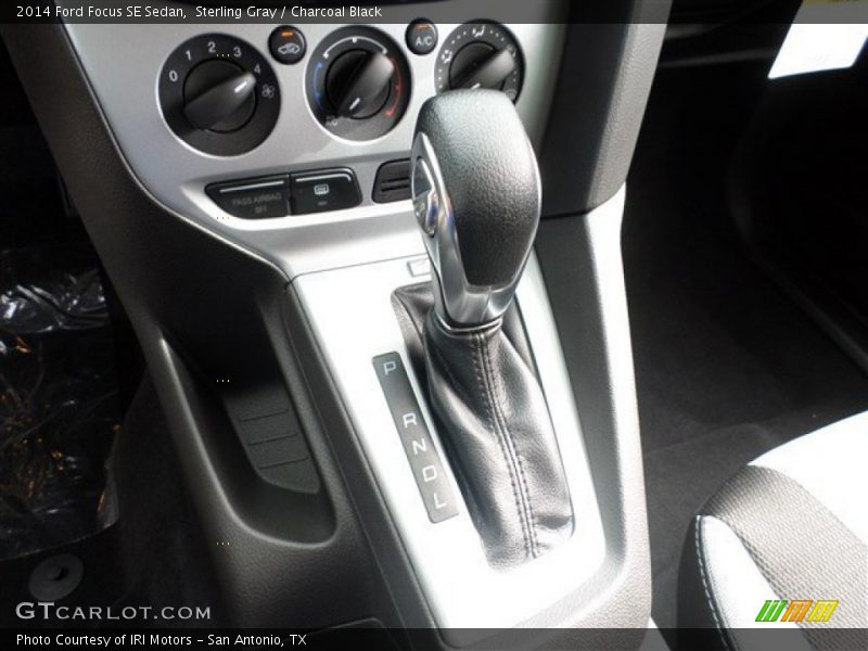 Sterling Gray / Charcoal Black 2014 Ford Focus SE Sedan