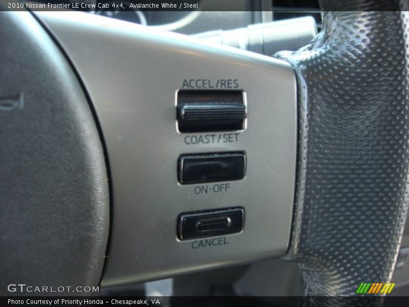 Avalanche White / Steel 2010 Nissan Frontier LE Crew Cab 4x4
