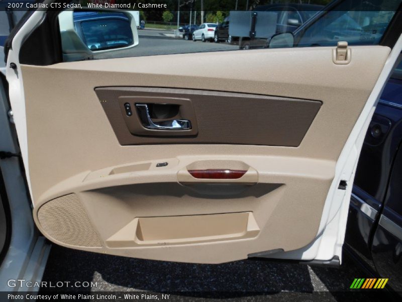 White Diamond / Cashmere 2007 Cadillac CTS Sedan