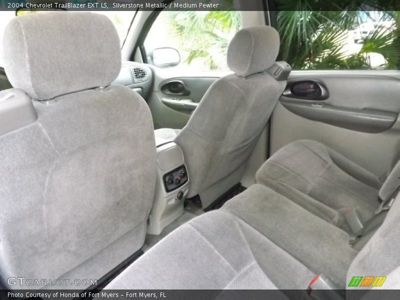 Silverstone Metallic / Medium Pewter 2004 Chevrolet TrailBlazer EXT LS