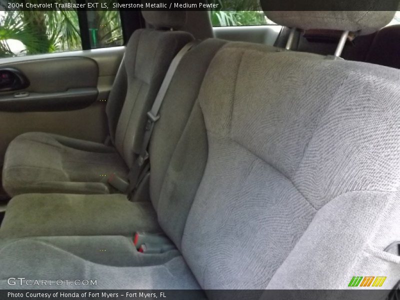 Silverstone Metallic / Medium Pewter 2004 Chevrolet TrailBlazer EXT LS