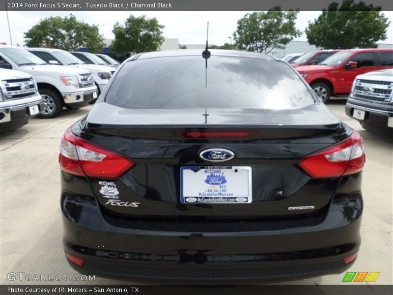 Tuxedo Black / Charcoal Black 2014 Ford Focus S Sedan