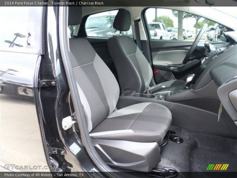 Tuxedo Black / Charcoal Black 2014 Ford Focus S Sedan