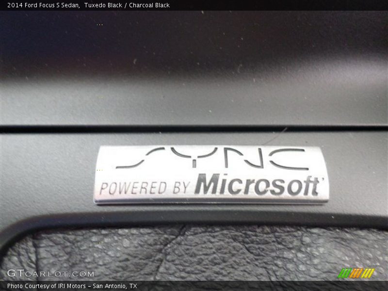 Tuxedo Black / Charcoal Black 2014 Ford Focus S Sedan
