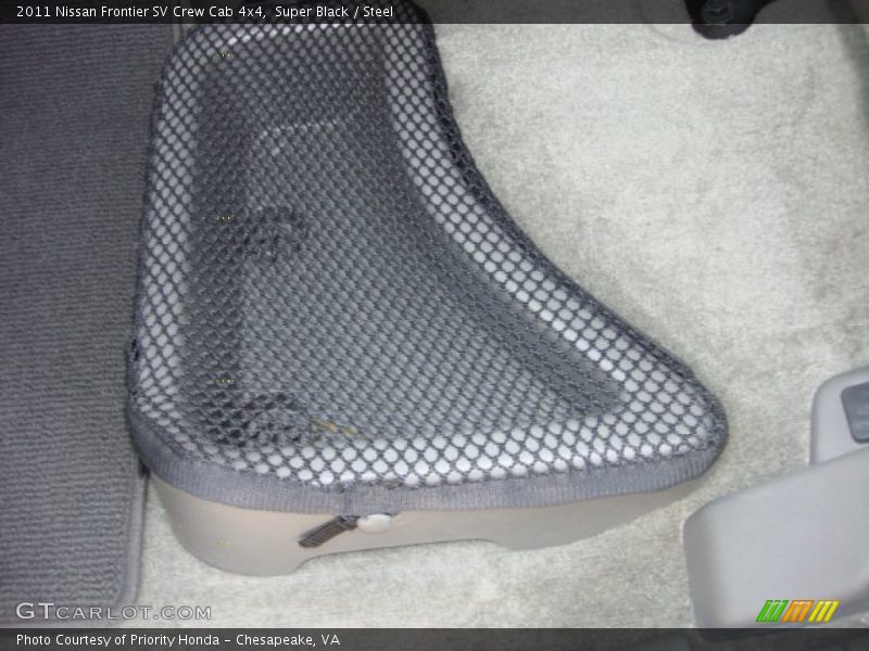 Super Black / Steel 2011 Nissan Frontier SV Crew Cab 4x4