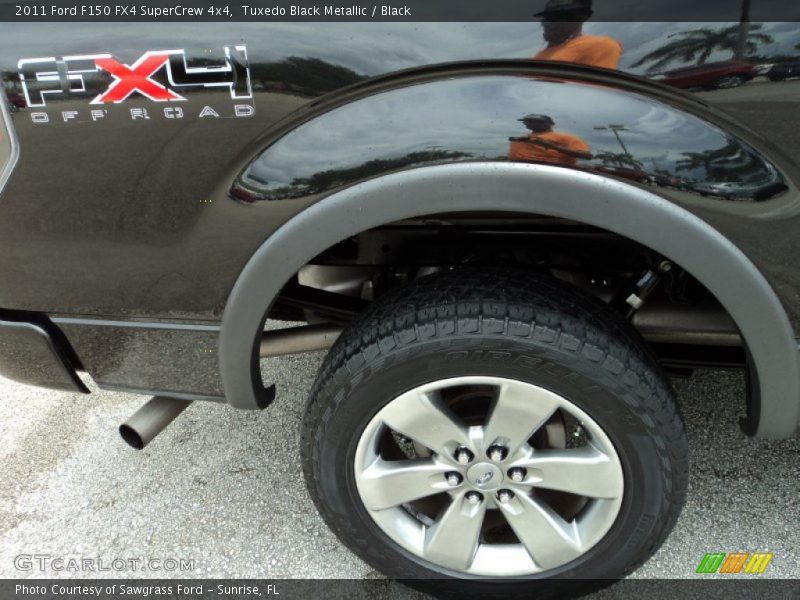 Tuxedo Black Metallic / Black 2011 Ford F150 FX4 SuperCrew 4x4