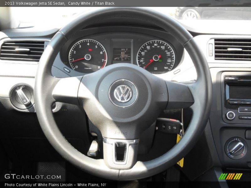 Candy White / Titan Black 2013 Volkswagen Jetta SE Sedan