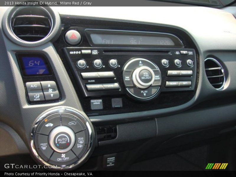 Controls of 2013 Insight EX Hybrid