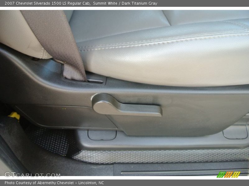 Summit White / Dark Titanium Gray 2007 Chevrolet Silverado 1500 LS Regular Cab