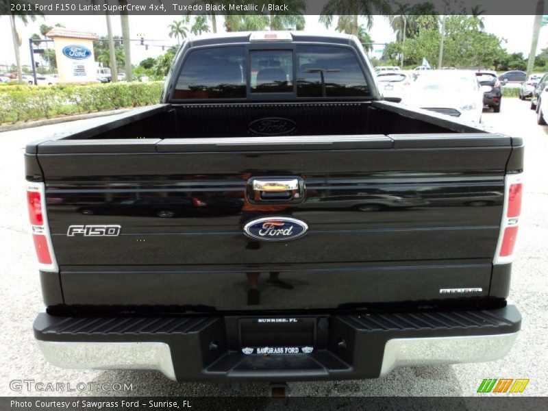 Tuxedo Black Metallic / Black 2011 Ford F150 Lariat SuperCrew 4x4