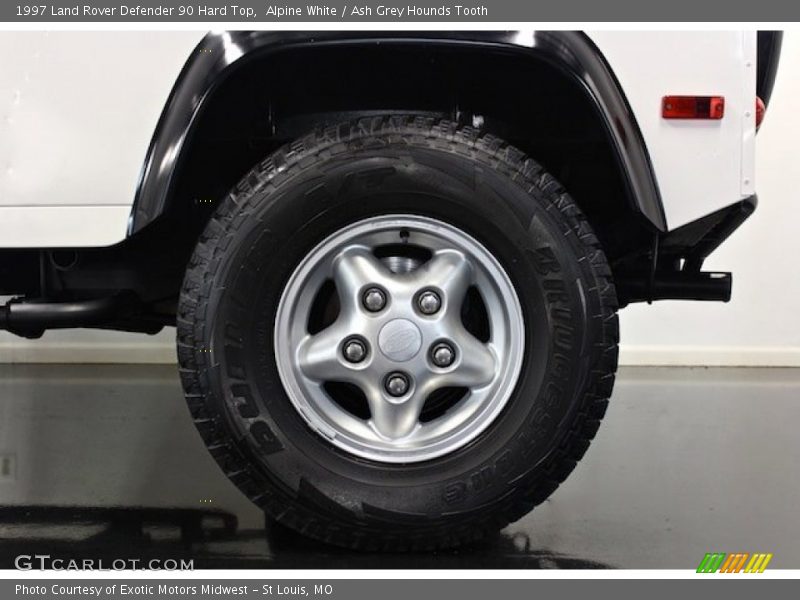  1997 Defender 90 Hard Top Wheel