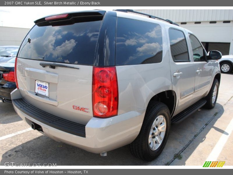 Silver Birch Metallic / Ebony Black 2007 GMC Yukon SLE