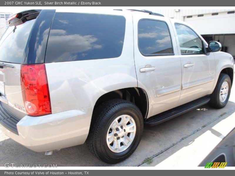 Silver Birch Metallic / Ebony Black 2007 GMC Yukon SLE