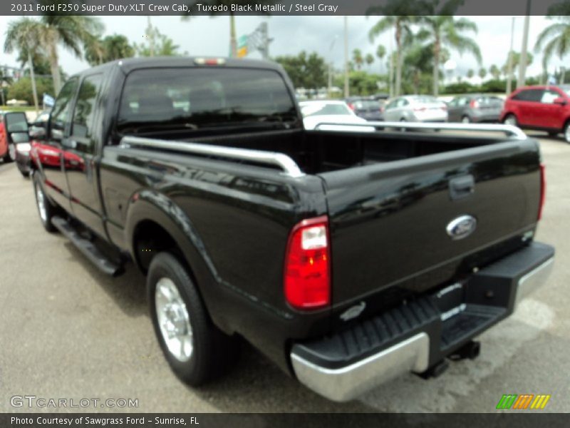 Tuxedo Black Metallic / Steel Gray 2011 Ford F250 Super Duty XLT Crew Cab