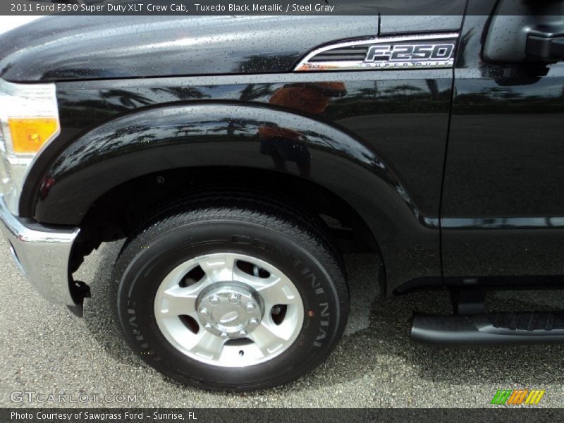 Tuxedo Black Metallic / Steel Gray 2011 Ford F250 Super Duty XLT Crew Cab