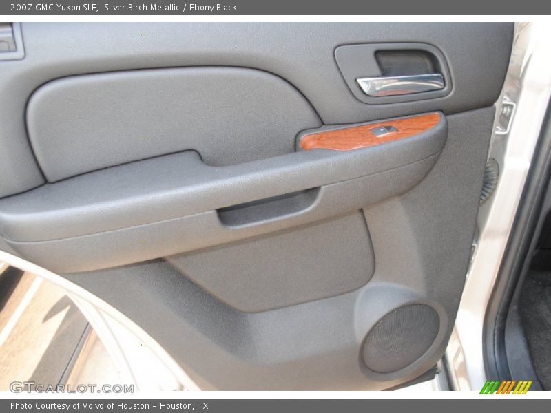 Silver Birch Metallic / Ebony Black 2007 GMC Yukon SLE