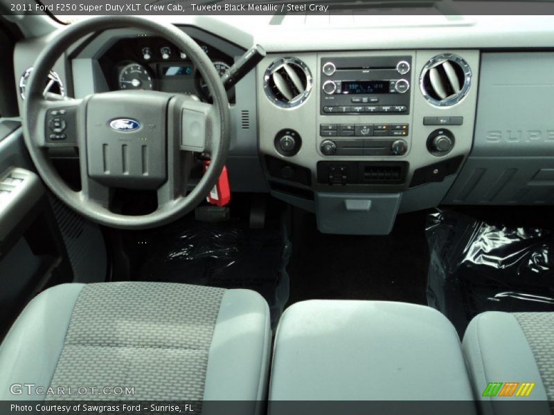 Tuxedo Black Metallic / Steel Gray 2011 Ford F250 Super Duty XLT Crew Cab