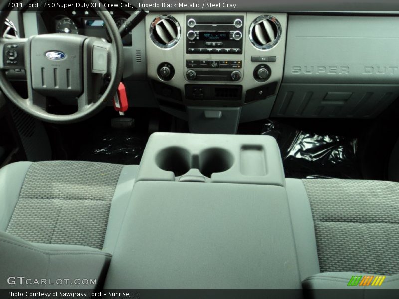 Tuxedo Black Metallic / Steel Gray 2011 Ford F250 Super Duty XLT Crew Cab