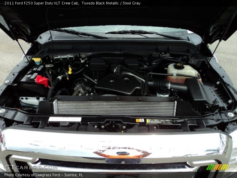 Tuxedo Black Metallic / Steel Gray 2011 Ford F250 Super Duty XLT Crew Cab