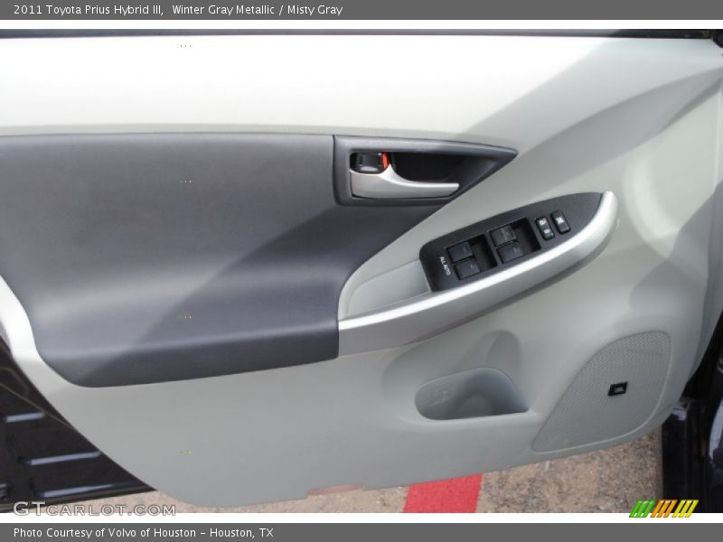 Winter Gray Metallic / Misty Gray 2011 Toyota Prius Hybrid III