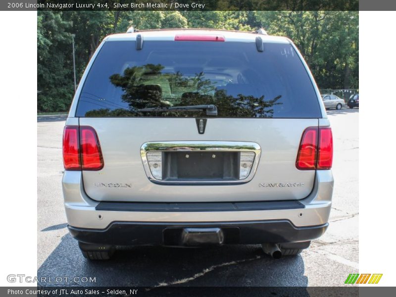 Silver Birch Metallic / Dove Grey 2006 Lincoln Navigator Luxury 4x4