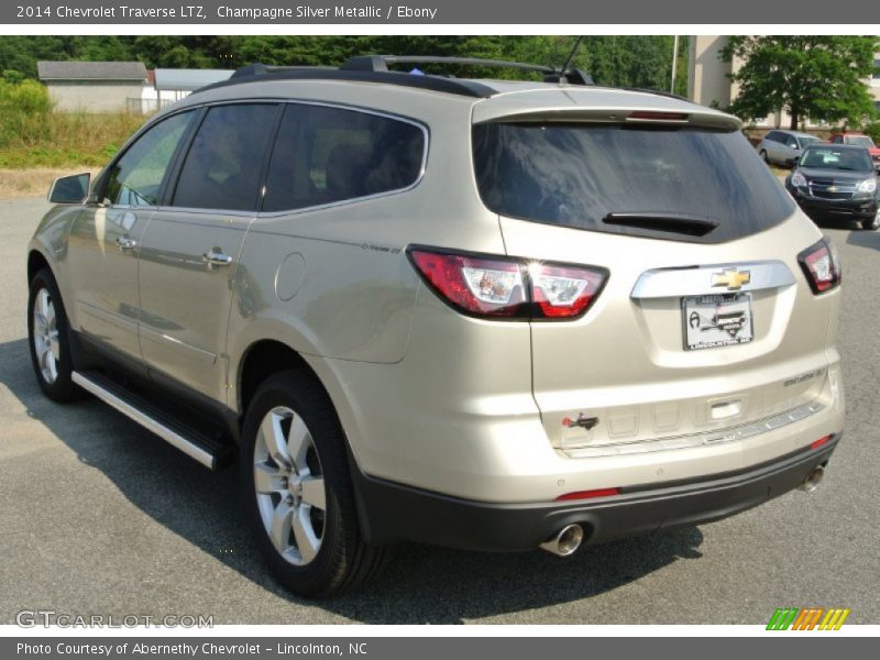 Champagne Silver Metallic / Ebony 2014 Chevrolet Traverse LTZ