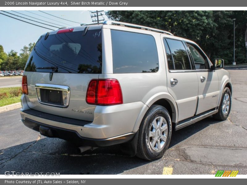Silver Birch Metallic / Dove Grey 2006 Lincoln Navigator Luxury 4x4