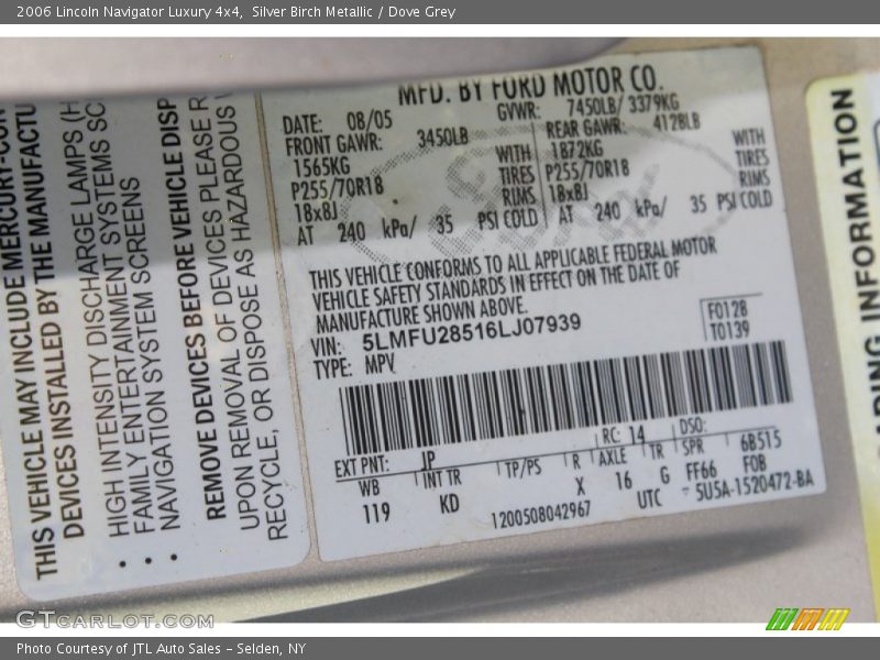 Silver Birch Metallic / Dove Grey 2006 Lincoln Navigator Luxury 4x4