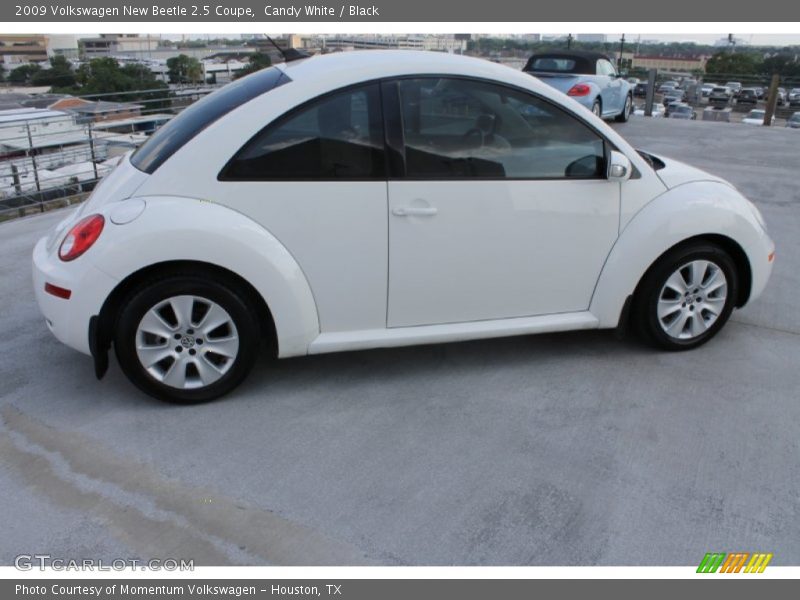 Candy White / Black 2009 Volkswagen New Beetle 2.5 Coupe