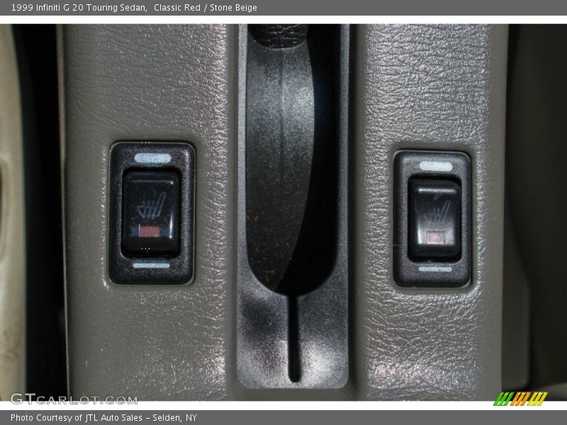 Controls of 1999 G 20 Touring Sedan