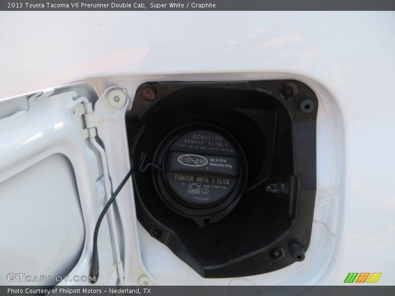 Super White / Graphite 2013 Toyota Tacoma V6 Prerunner Double Cab
