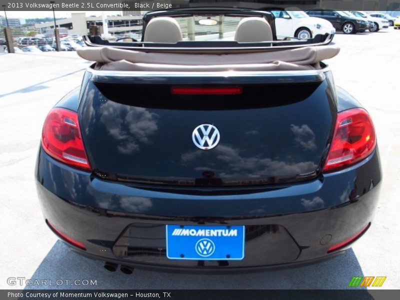 Black / Beige 2013 Volkswagen Beetle 2.5L Convertible