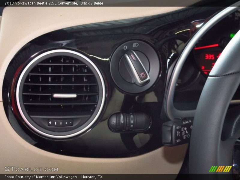 Black / Beige 2013 Volkswagen Beetle 2.5L Convertible