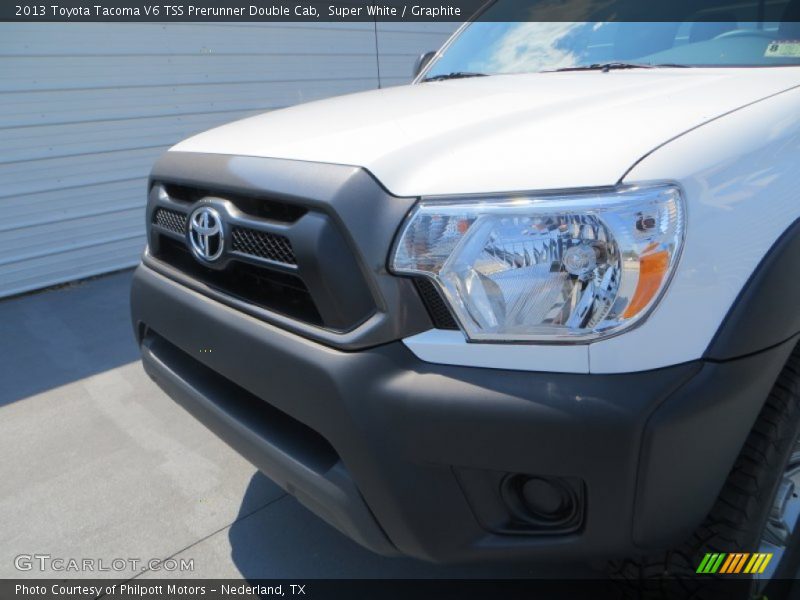 Super White / Graphite 2013 Toyota Tacoma V6 TSS Prerunner Double Cab