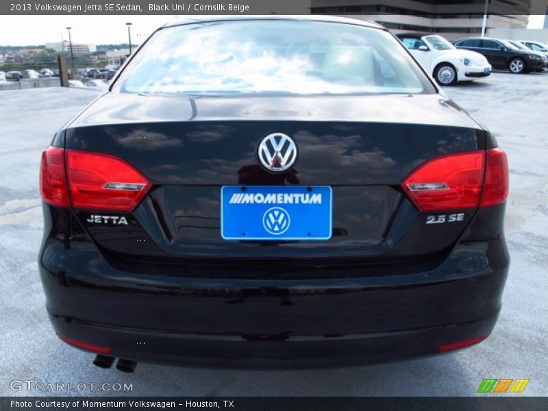 Black Uni / Cornsilk Beige 2013 Volkswagen Jetta SE Sedan