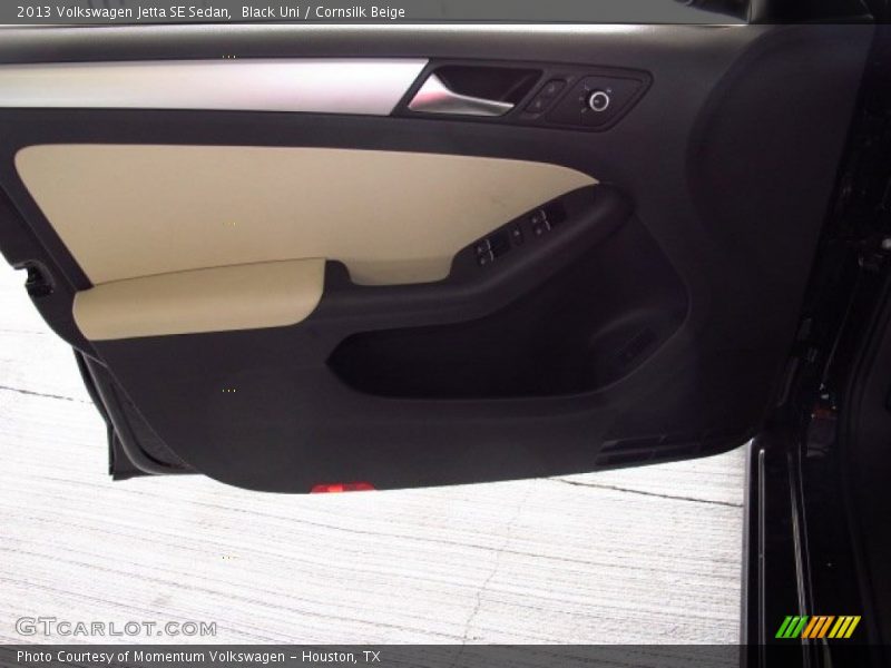 Black Uni / Cornsilk Beige 2013 Volkswagen Jetta SE Sedan