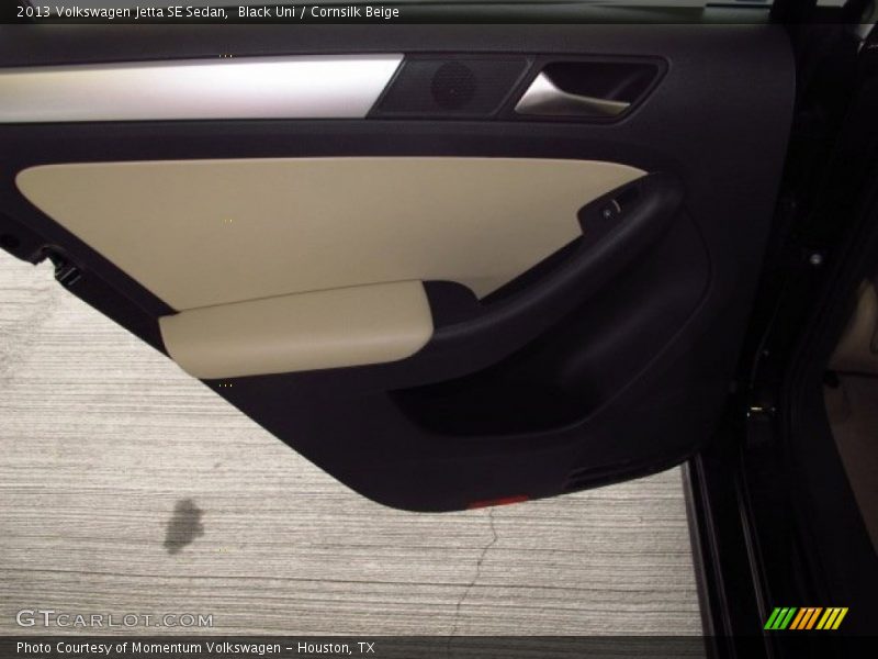 Black Uni / Cornsilk Beige 2013 Volkswagen Jetta SE Sedan
