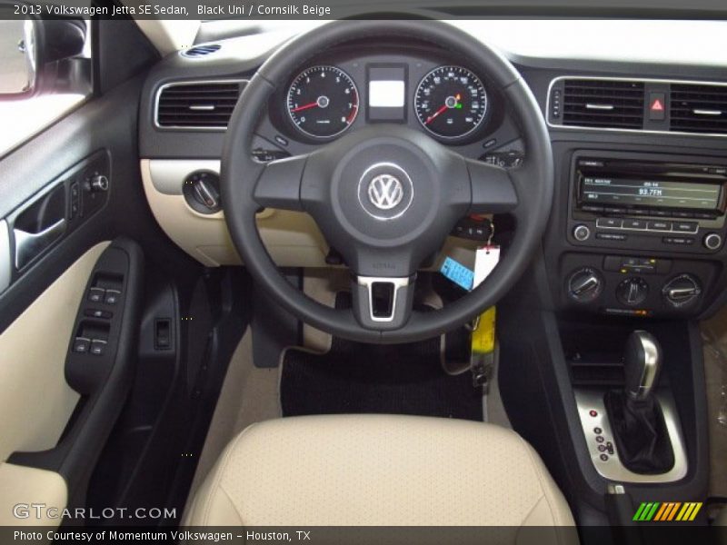 Black Uni / Cornsilk Beige 2013 Volkswagen Jetta SE Sedan