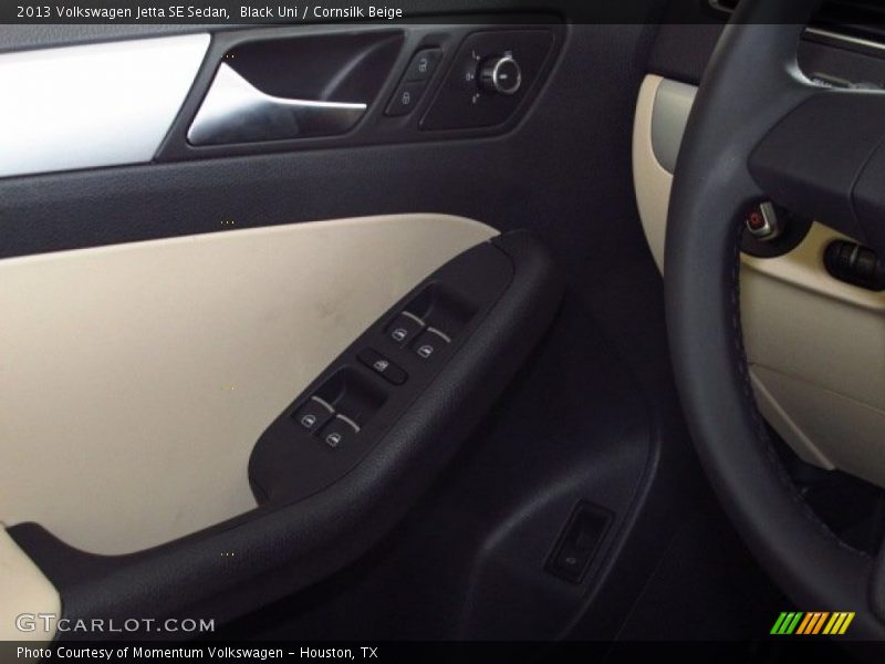 Black Uni / Cornsilk Beige 2013 Volkswagen Jetta SE Sedan